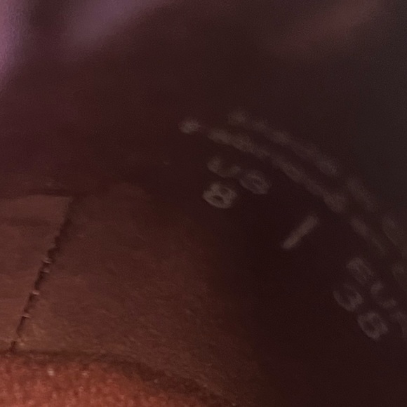 NWOT Laca Ferri Deep Burgundy Colored Womans Loafers!! - Picture 10 of 10